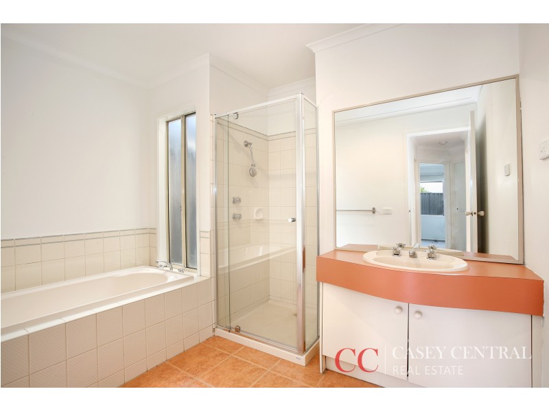 2 Demint Walk, Narre Warren South VIC 3805