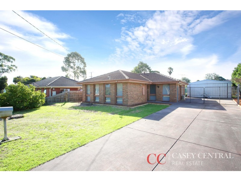 2 Bunurong Place, Cranbourne VIC 3977