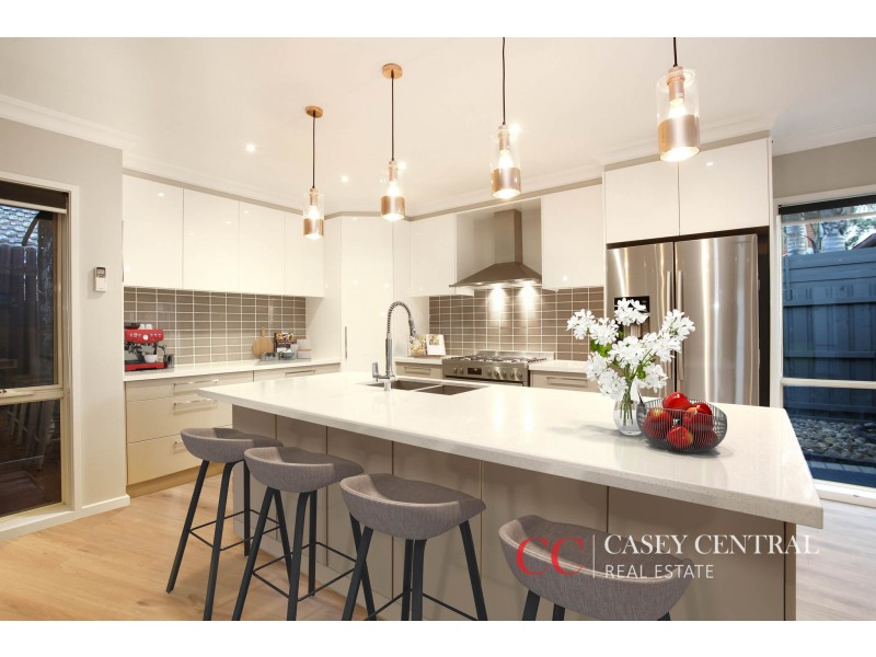 22 Tuileries Rise, Narre Warren South VIC 3805