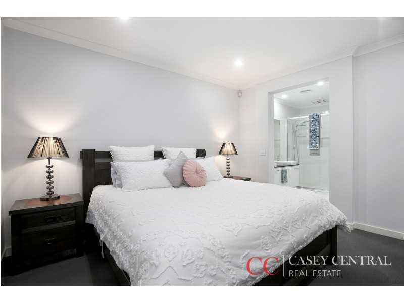 58 Chambers Crescent, Cranbourne North VIC 3977