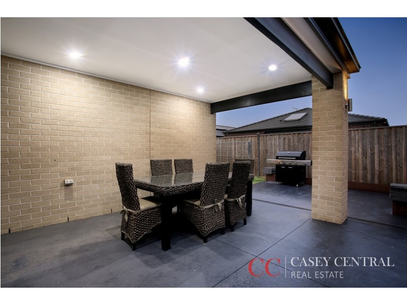 58 Chambers Crescent, Cranbourne North VIC 3977