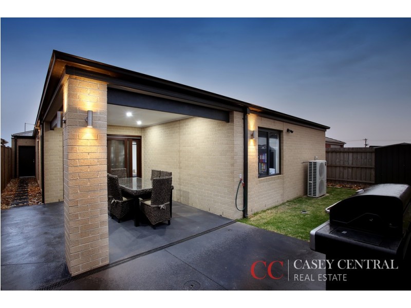 58 Chambers Crescent, Cranbourne North VIC 3977