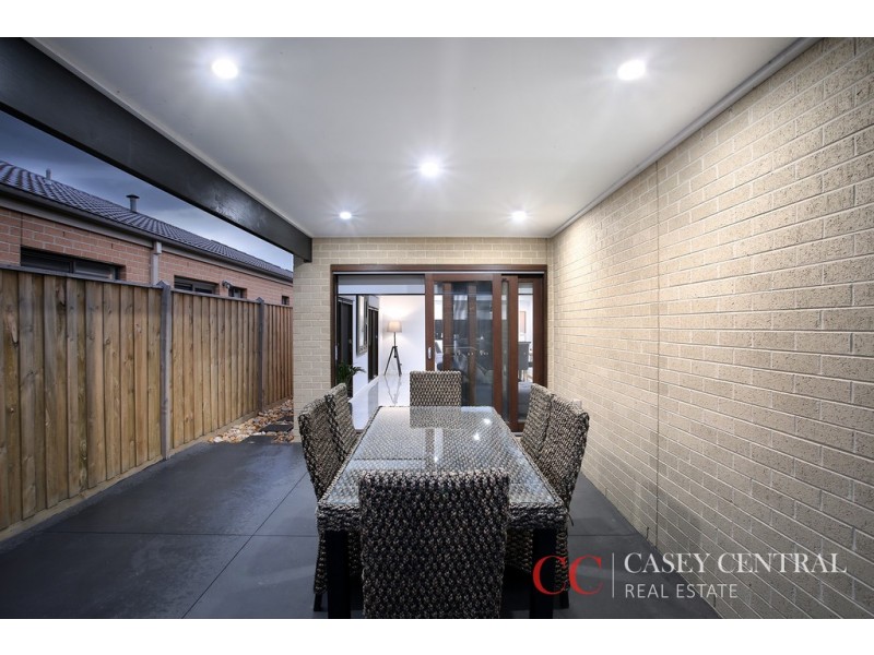 58 Chambers Crescent, Cranbourne North VIC 3977