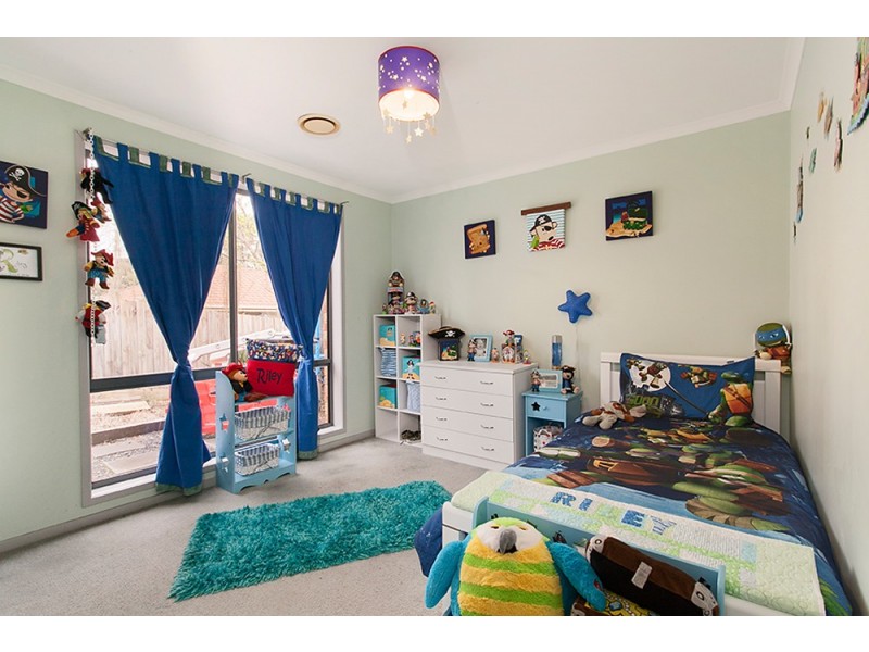 15 Bowman Close, Narre Warren South VIC 3805