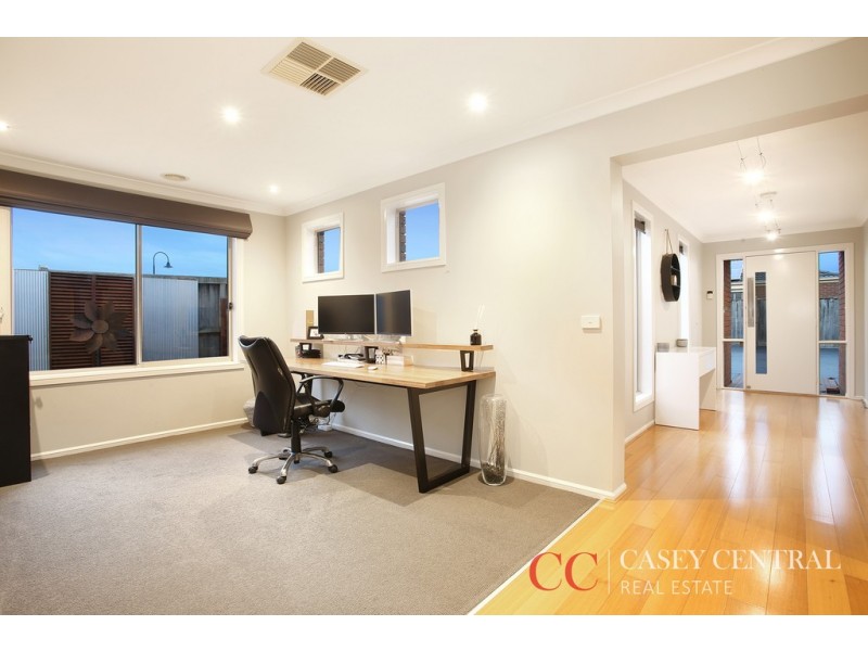 4 Dorset Court, Cranbourne North VIC 3977