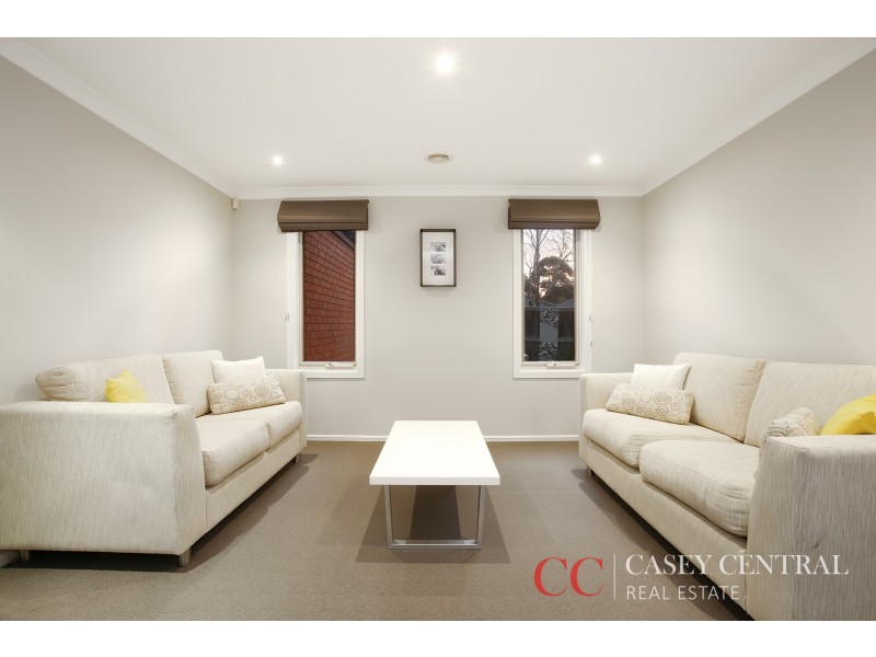 4 Dorset Court, Cranbourne North VIC 3977