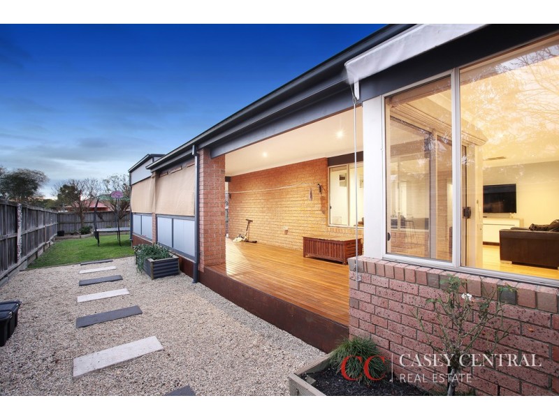 4 Dorset Court, Cranbourne North VIC 3977