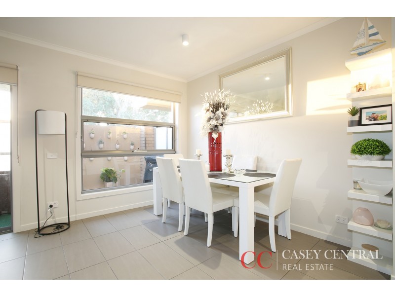 19 Hinterland Close, Lynbrook VIC 3975