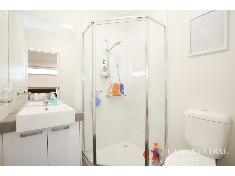 19 Hinterland Close, Lynbrook VIC 3975