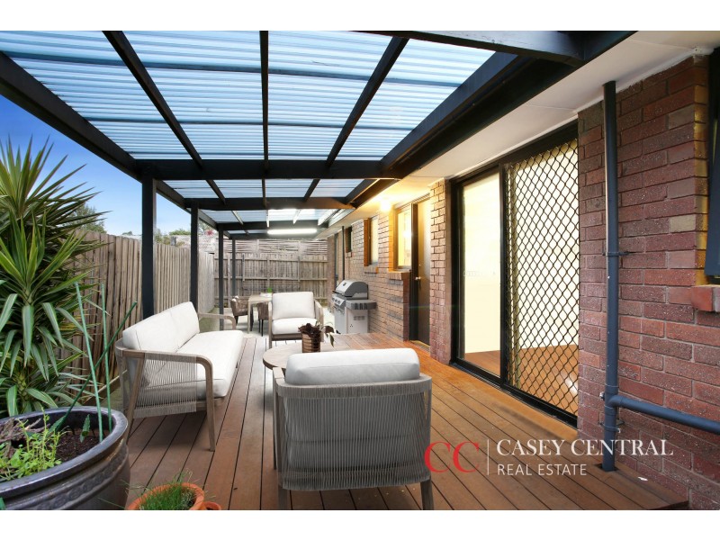 16 Fernwood Road, Narre Warren VIC 3805