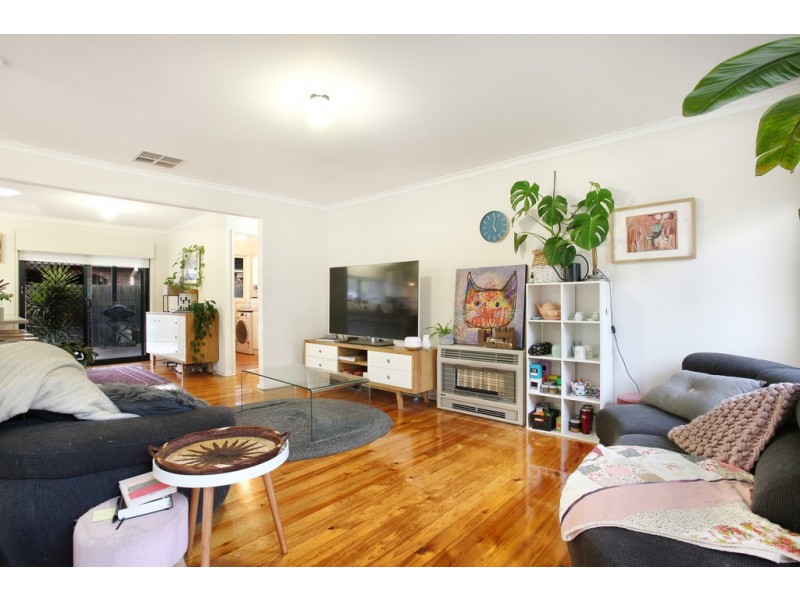 16 Fernwood Road, Narre Warren VIC 3805