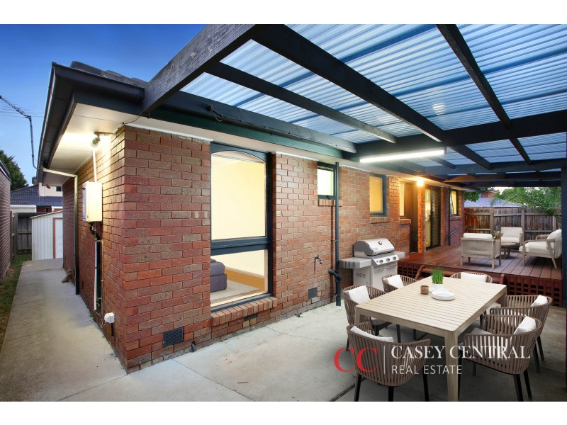 16 Fernwood Road, Narre Warren VIC 3805