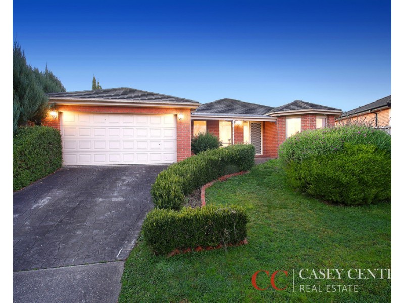 82 Robinswood Parade, Narre Warren South VIC 3805