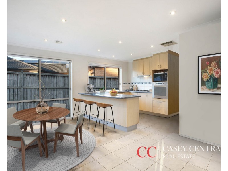 82 Robinswood Parade, Narre Warren South VIC 3805