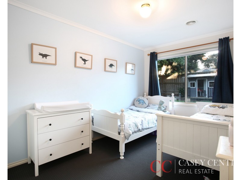 82 Robinswood Parade, Narre Warren South VIC 3805