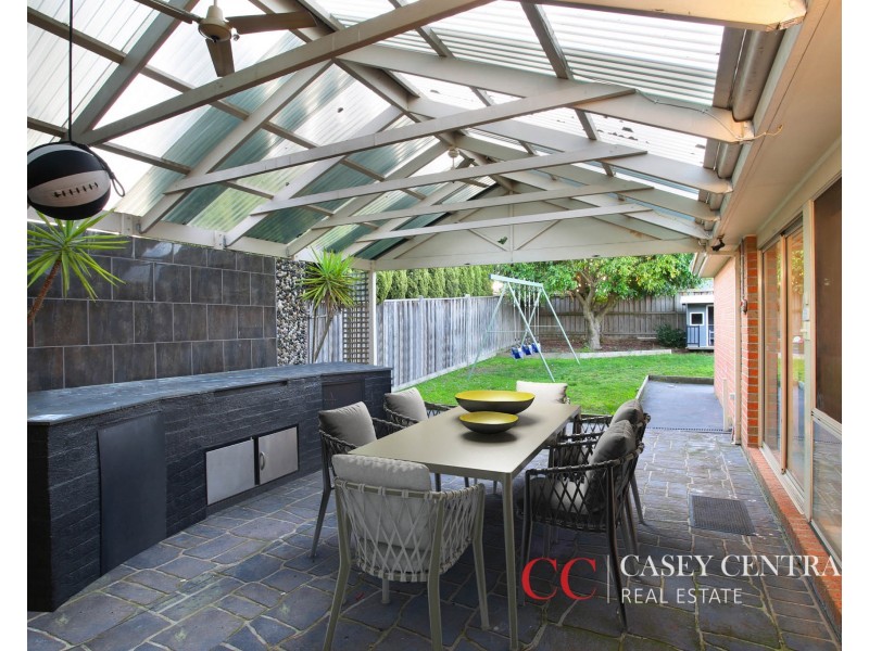 82 Robinswood Parade, Narre Warren South VIC 3805