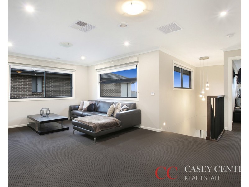 85 Rossiter Retreat, Cranbourne North VIC 3977