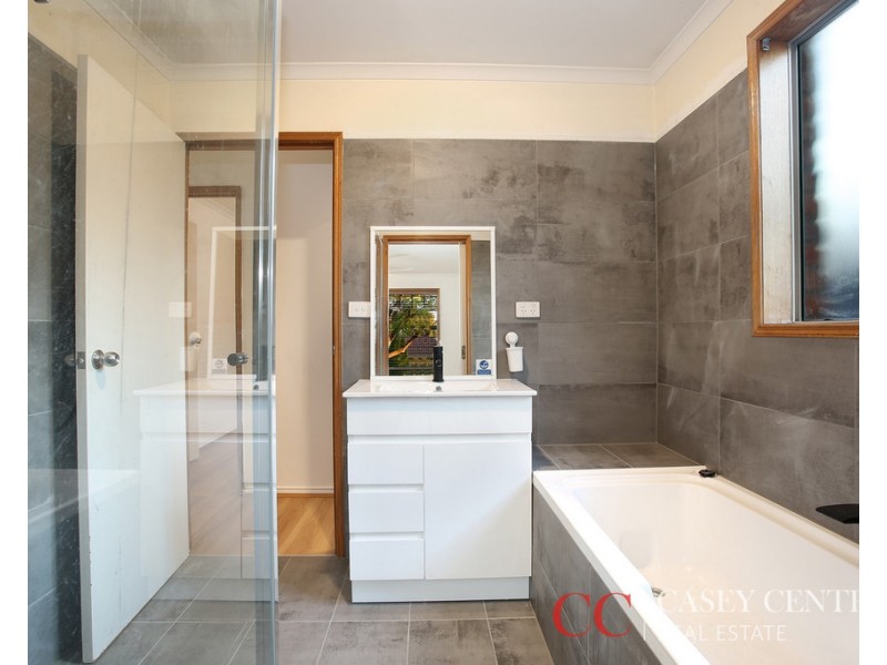 60 Jarryd Crescent, Berwick VIC 3806