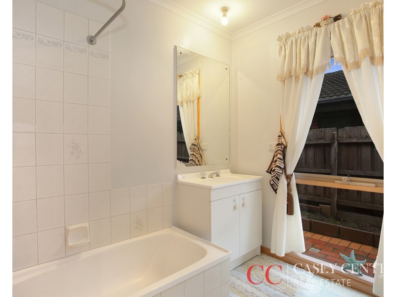 9 Karrum Karrum Court, Narre Warren South VIC 3805