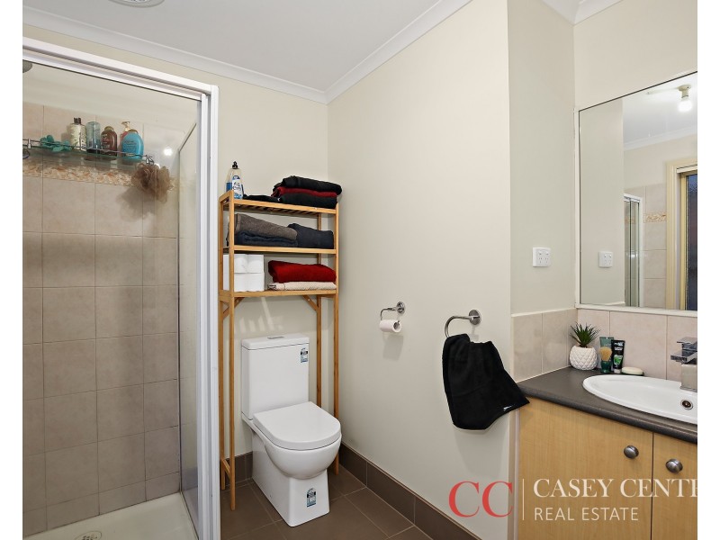 10 Baronessa Avenue, Narre Warren South VIC 3805