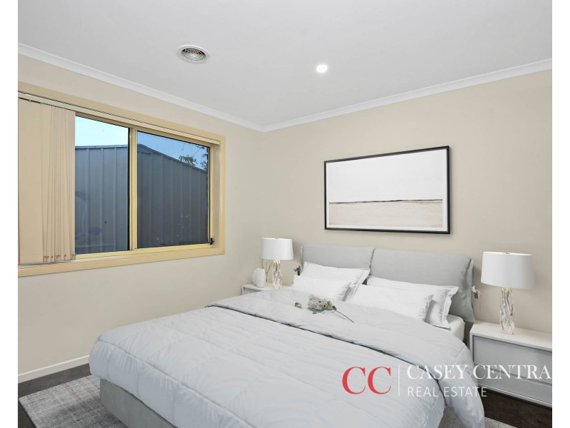 10 Baronessa Avenue, Narre Warren South VIC 3805