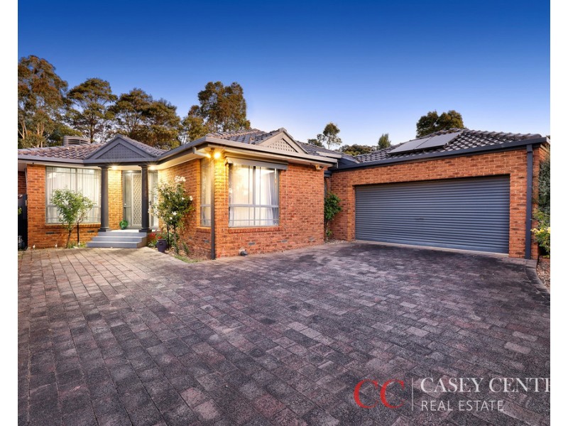 12 Kurrajong Court, Cranbourne North VIC 3977