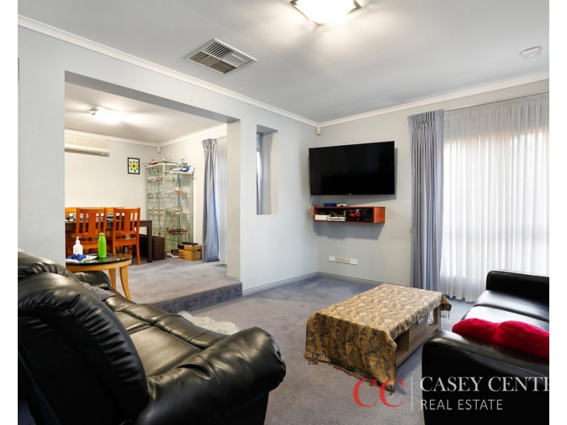 12 Kurrajong Court, Cranbourne North VIC 3977