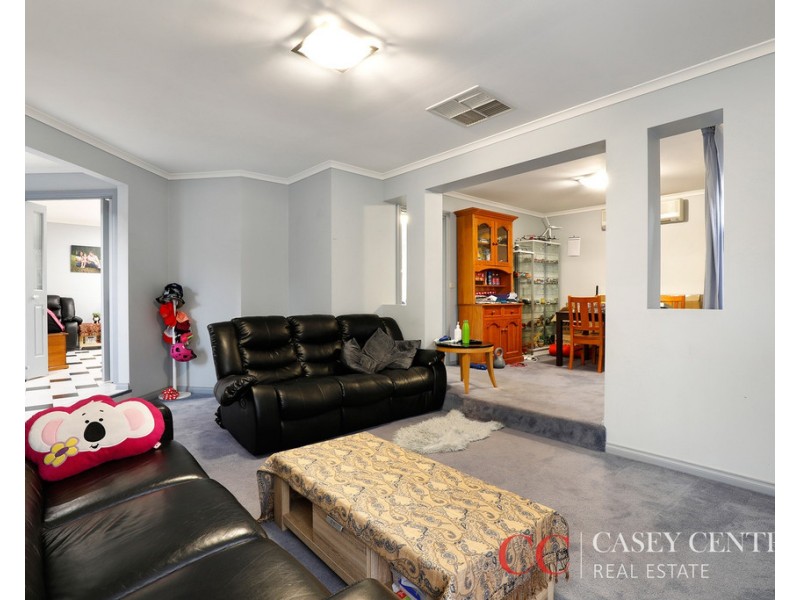 12 Kurrajong Court, Cranbourne North VIC 3977