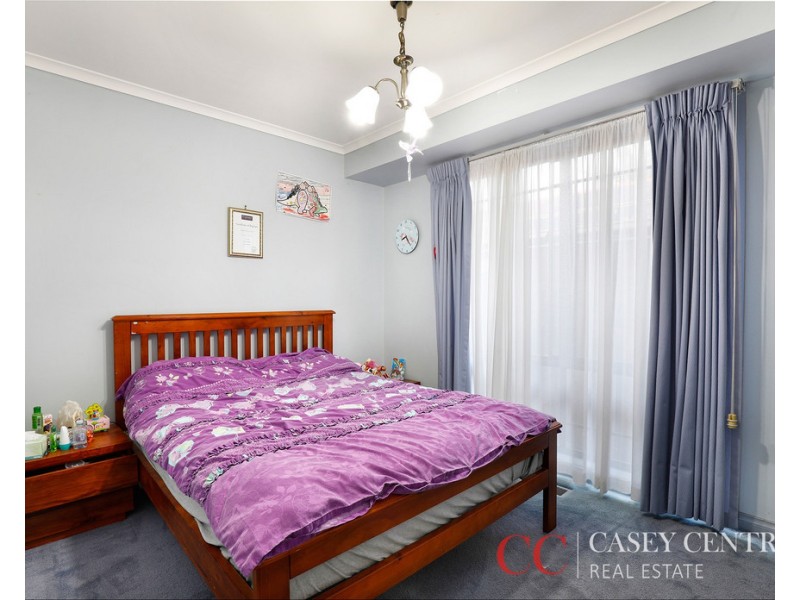 12 Kurrajong Court, Cranbourne North VIC 3977