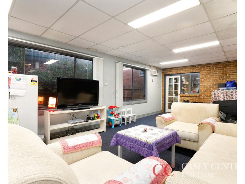 12 Kurrajong Court, Cranbourne North VIC 3977