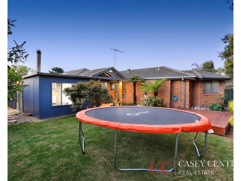 12 Kurrajong Court, Cranbourne North VIC 3977