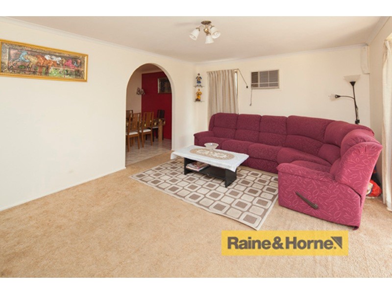 20 Strafford Avenue, Cranbourne VIC 3977