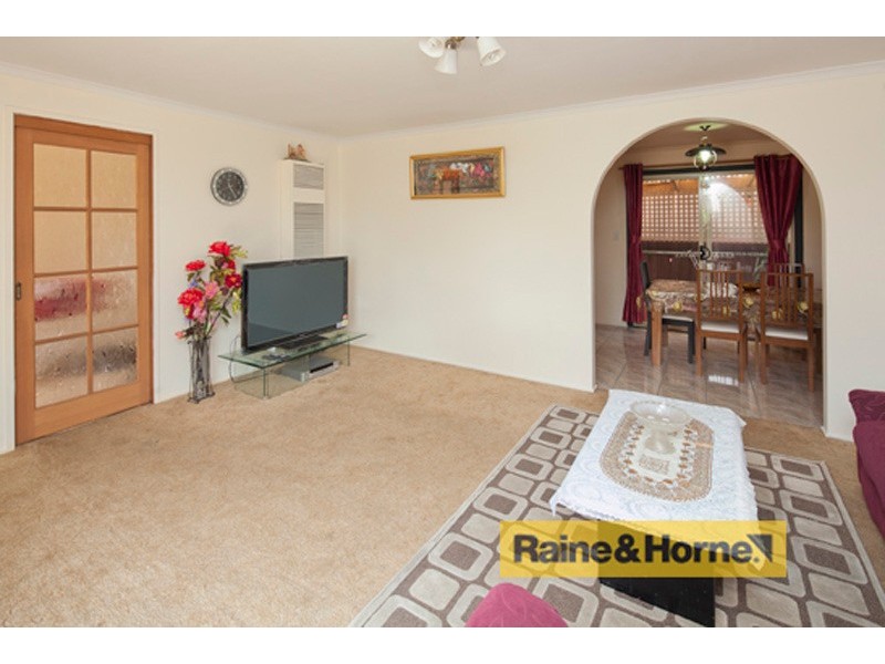 20 Strafford Avenue, Cranbourne VIC 3977