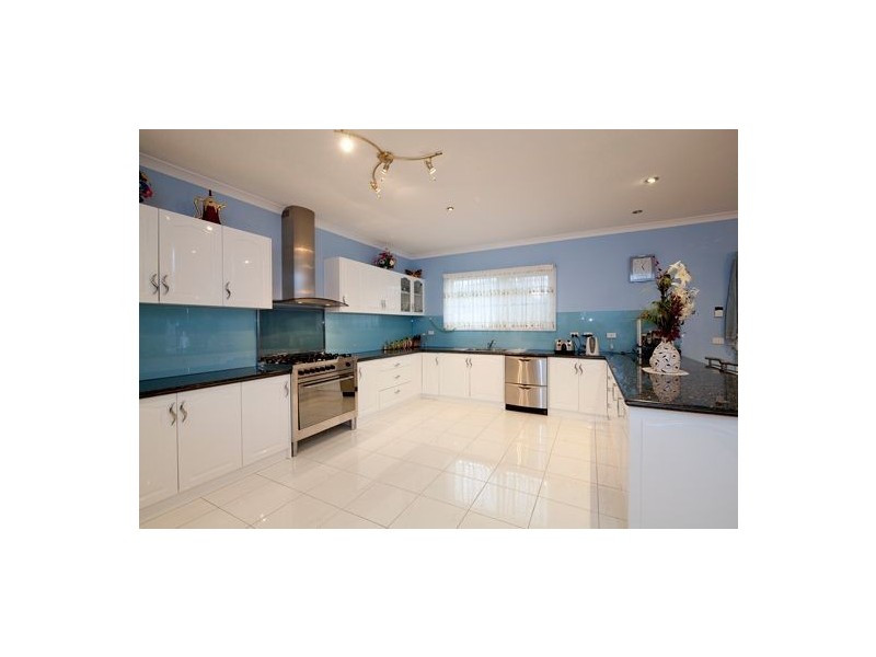 29 Grenfell Rise, Narre Warren South VIC 3805