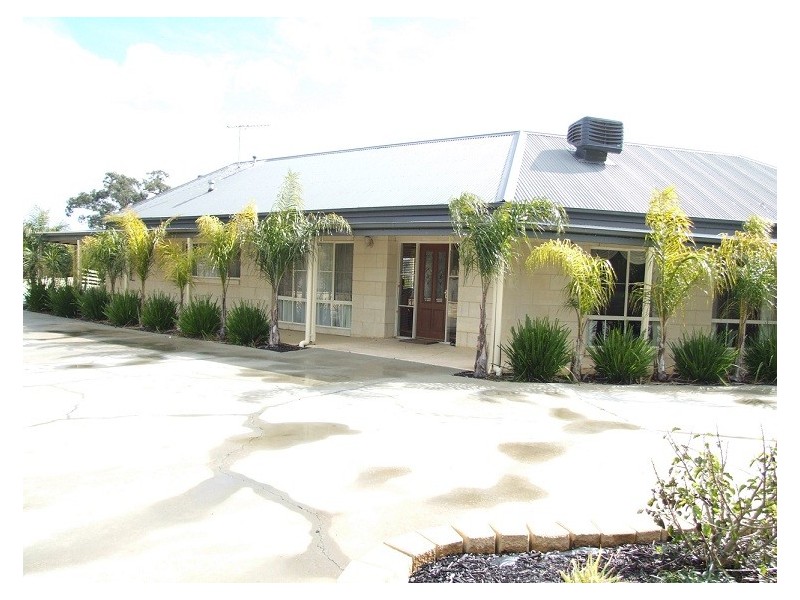 80 Centre Road, Langwarrin VIC 3910