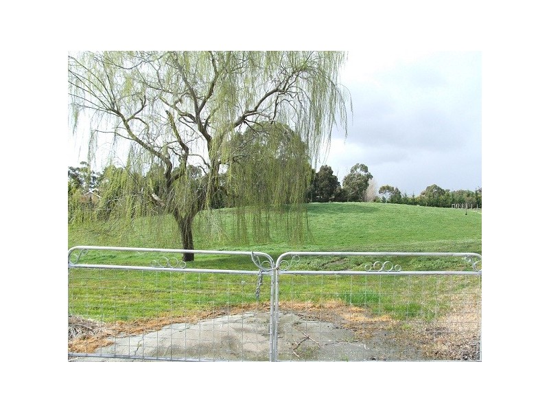 80 Centre Road, Langwarrin VIC 3910