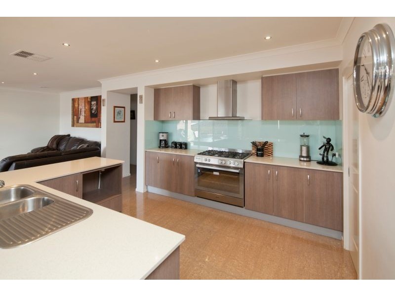 5 Castellana Court, Narre Warren South VIC 3805