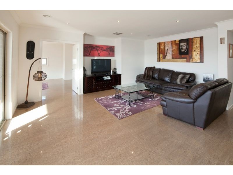 5 Castellana Court, Narre Warren South VIC 3805