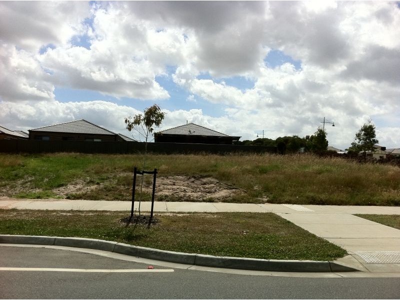 1 Merrowland Avenue, Cranbourne North VIC 3977