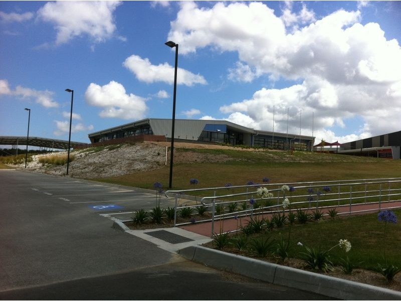 1 Merrowland Avenue, Cranbourne North VIC 3977