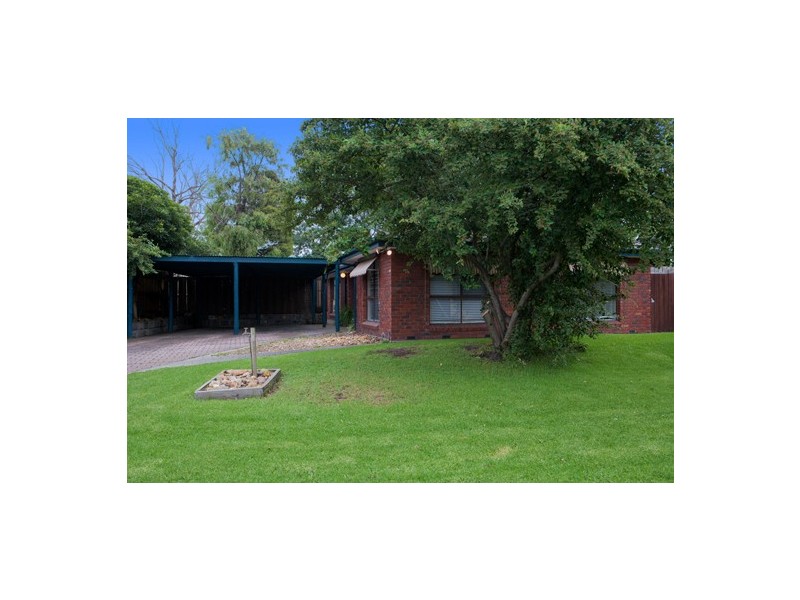 51 Spring Road, Junction Village VIC 3977