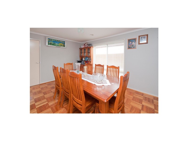 5 Turnberry Ave, Narre Warren South VIC 3805