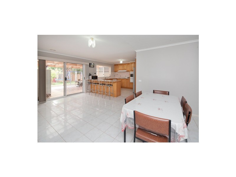 5 Turnberry Ave, Narre Warren South VIC 3805