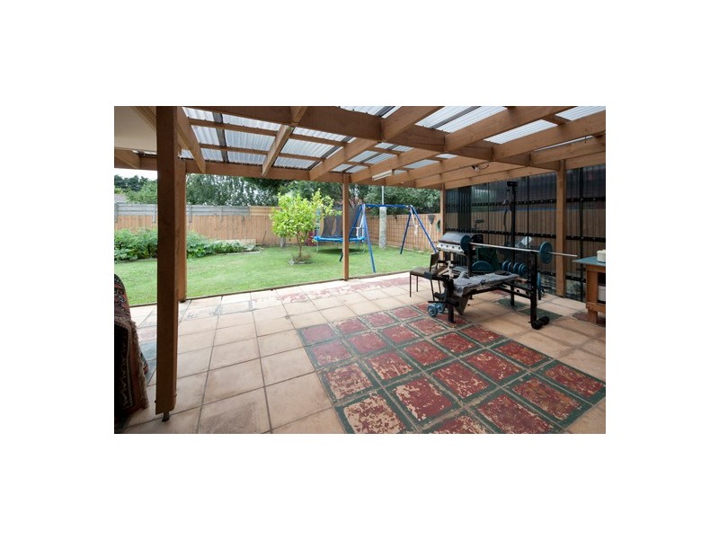 5 Turnberry Ave, Narre Warren South VIC 3805