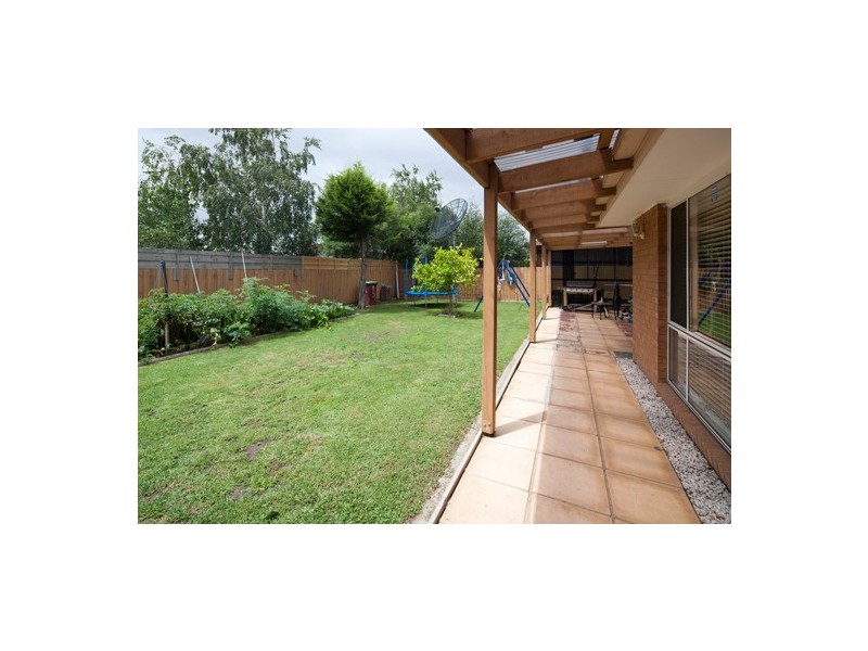 5 Turnberry Ave, Narre Warren South VIC 3805