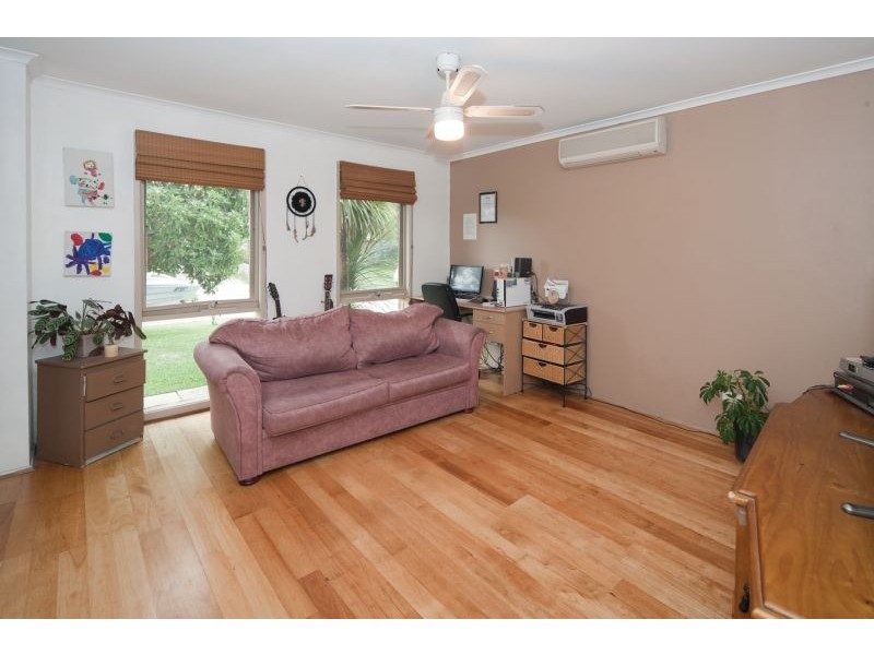 10  Glenleigh Court, Cranbourne North VIC 3977