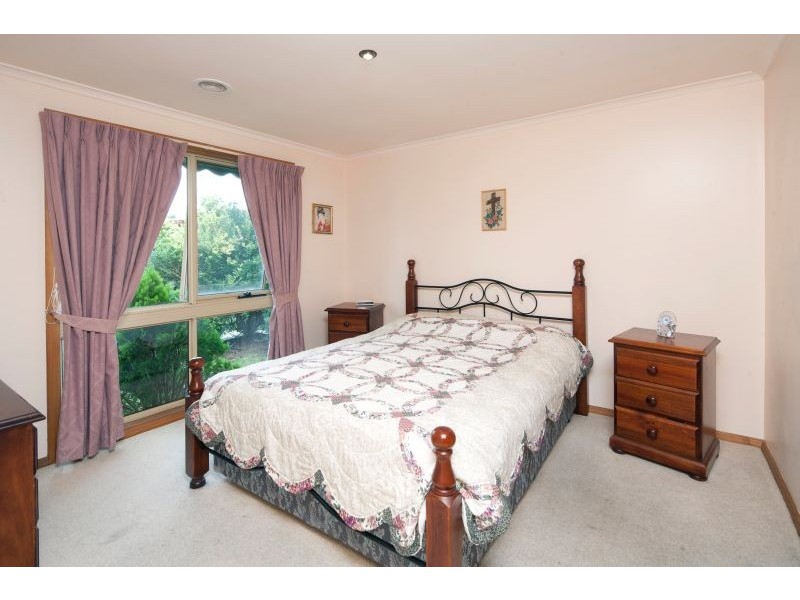 48 Justin Circuit, Hampton Park VIC 3976