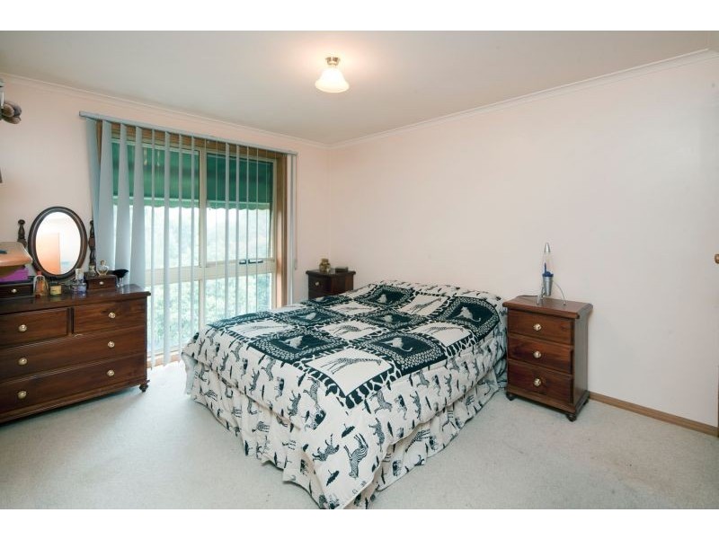 48 Justin Circuit, Hampton Park VIC 3976