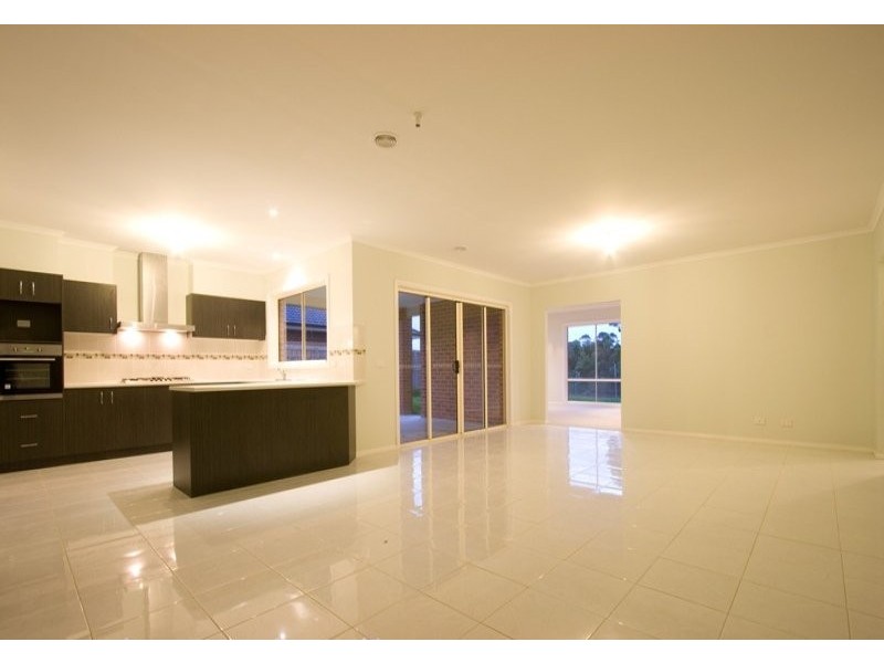 3 Amstel Mews, Cranbourne VIC 3977