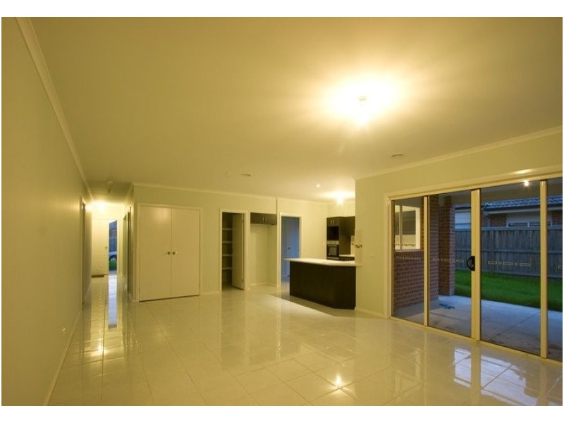 3 Amstel Mews, Cranbourne VIC 3977